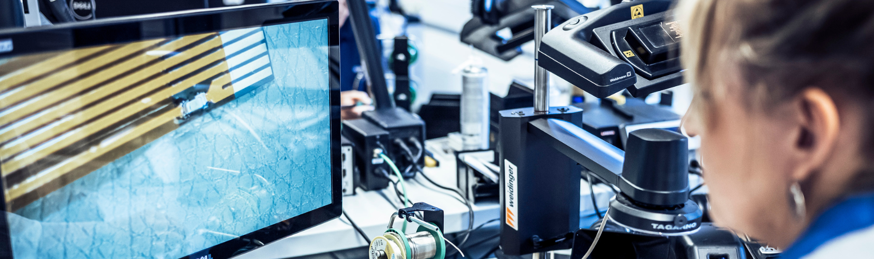 EMS Dienstleistungen - Testen und Prüfen bei Hekatron Manufacturing